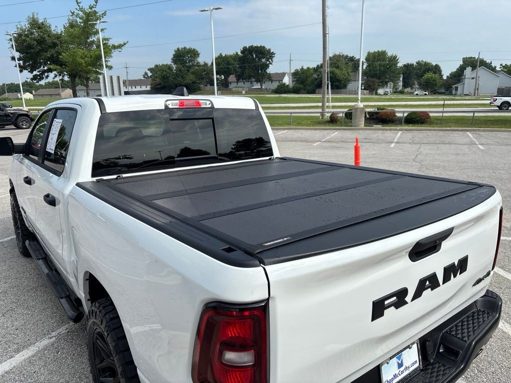 2026 RAM Ram 1500 RAM 1500 TRADESMAN CREW CAB 4X4 5'7' BOX