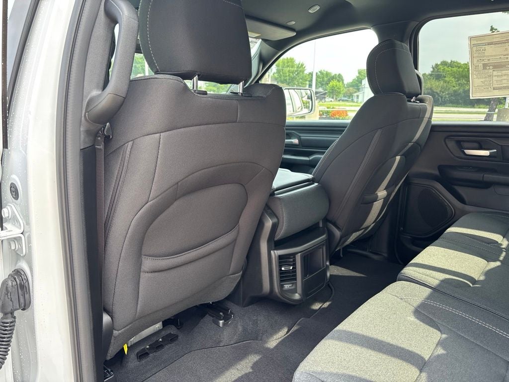 2026 RAM Ram 1500 RAM 1500 TRADESMAN CREW CAB 4X4 5'7' BOX