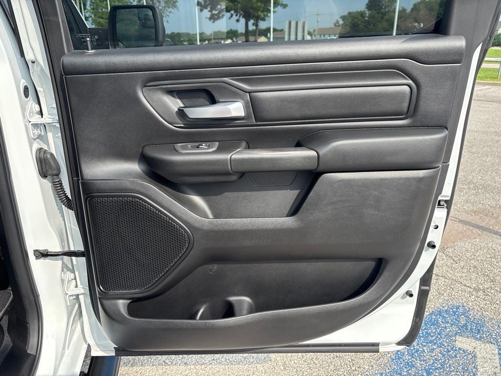 2026 RAM Ram 1500 RAM 1500 TRADESMAN CREW CAB 4X4 5'7' BOX