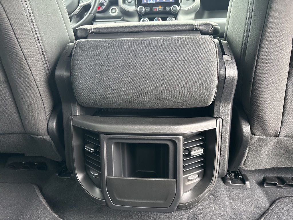 2026 RAM Ram 1500 RAM 1500 TRADESMAN CREW CAB 4X4 5'7' BOX