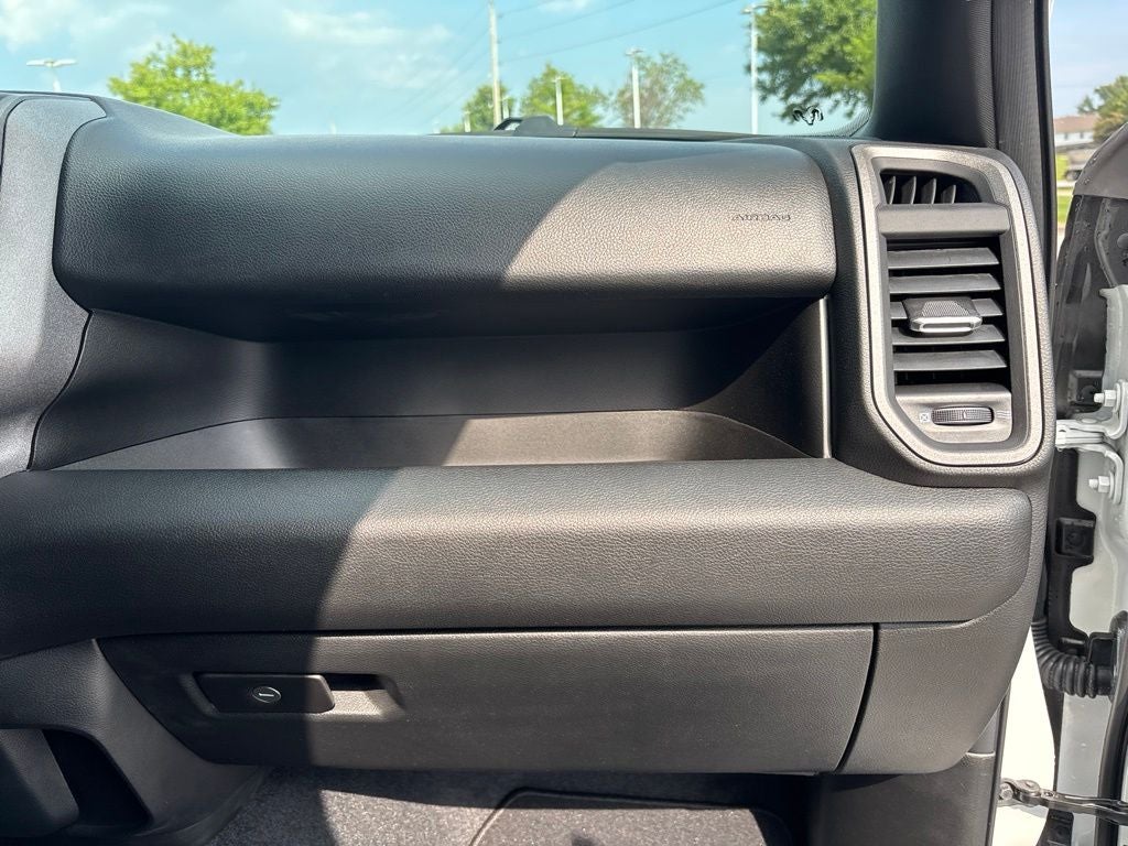 2026 RAM Ram 1500 RAM 1500 TRADESMAN CREW CAB 4X4 5'7' BOX