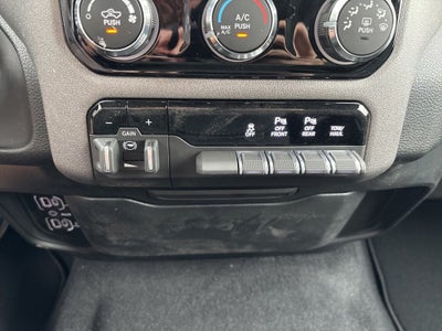 2026 RAM Ram 1500 RAM 1500 TRADESMAN CREW CAB 4X4 5'7' BOX