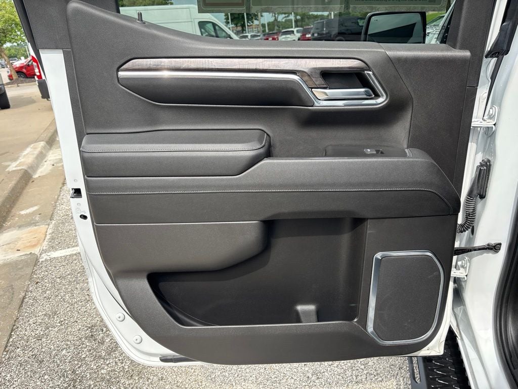 2024 Chevrolet Silverado 1500 4WD Crew Cab Short Bed LTZ