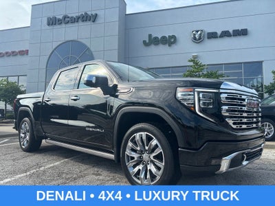 2023 GMC Sierra 1500 4WD Crew Cab Short Box Denali