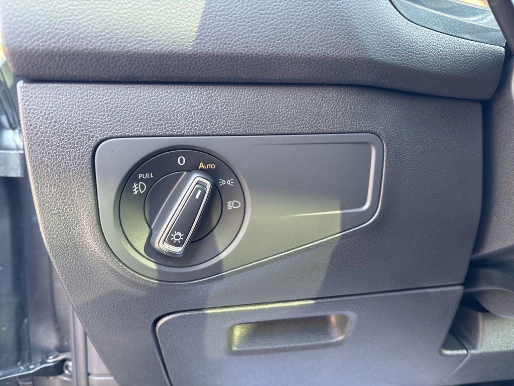 2020 Volkswagen Tiguan 2.0T SEL