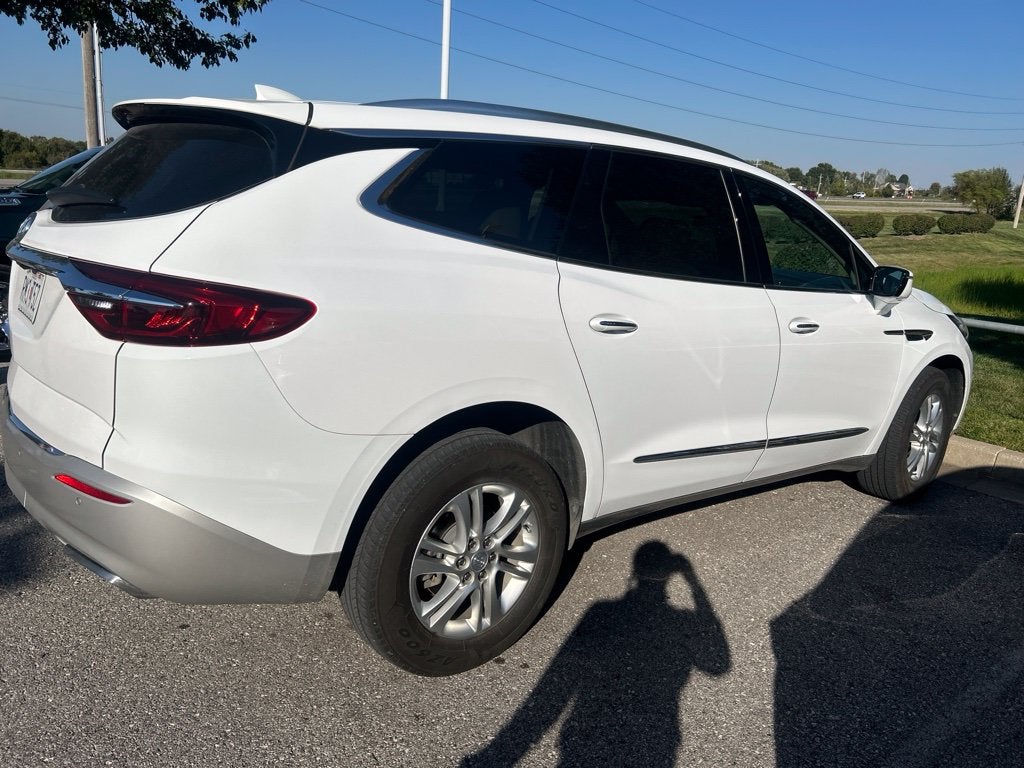 2021 Buick Enclave Essence