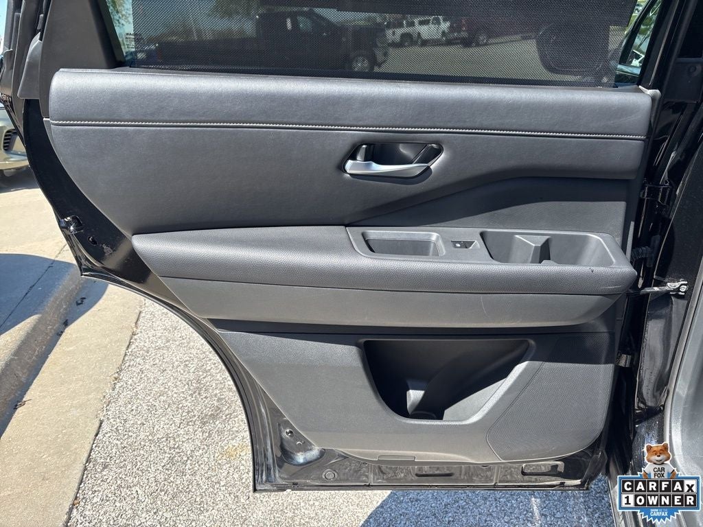 2025 Nissan Pathfinder SL FWD