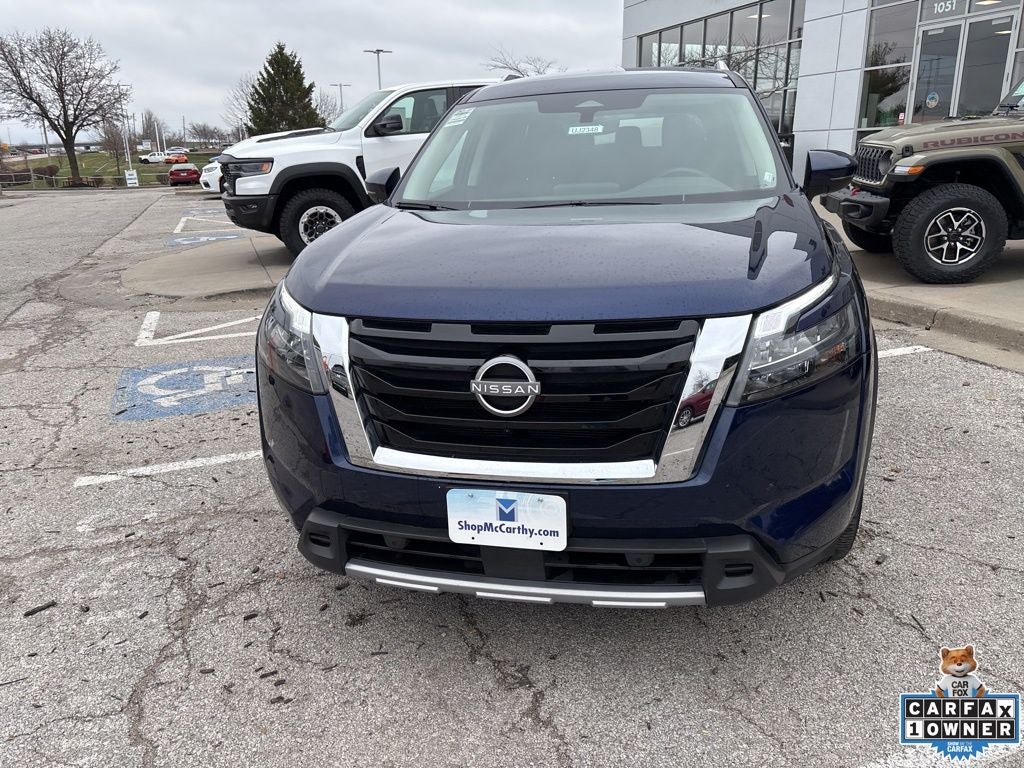 2025 Nissan Pathfinder SL FWD