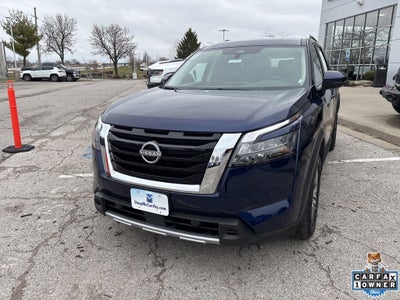 2025 Nissan Pathfinder SL FWD