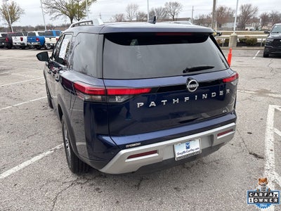 2025 Nissan Pathfinder SL FWD