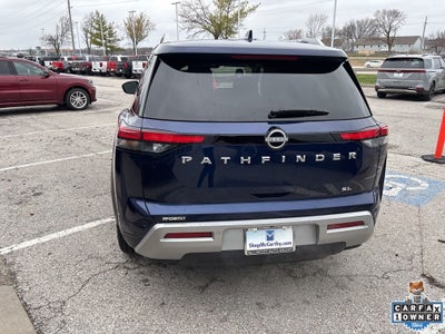 2025 Nissan Pathfinder SL FWD