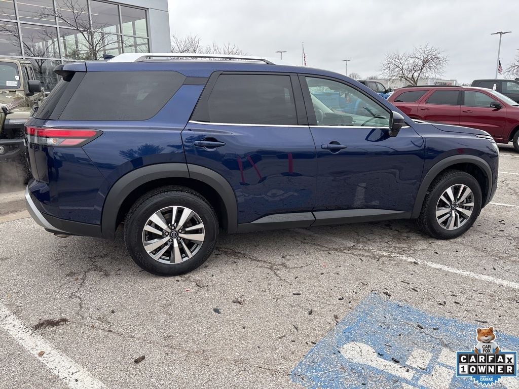 2025 Nissan Pathfinder SL FWD