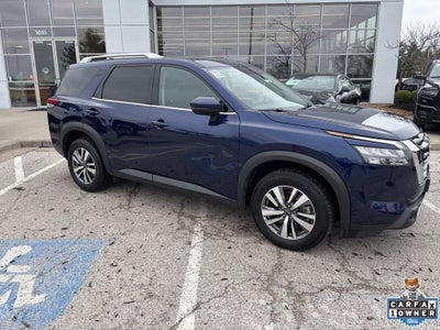 2025 Nissan Pathfinder SL FWD