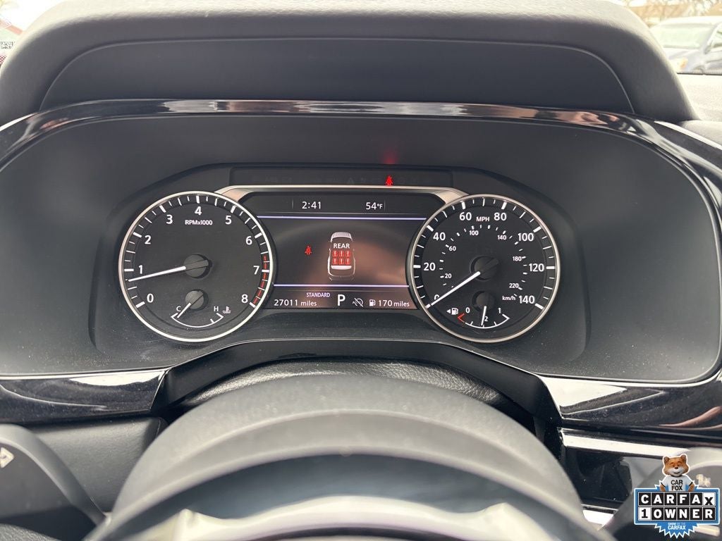 2025 Nissan Pathfinder SL FWD