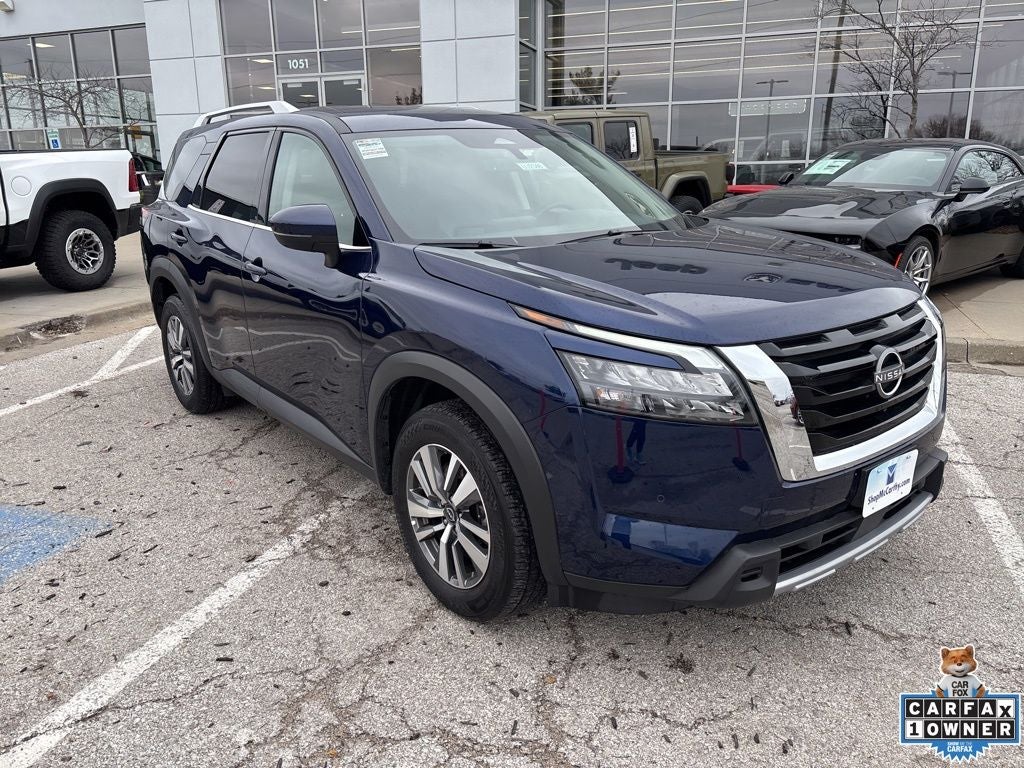 2025 Nissan Pathfinder SL FWD