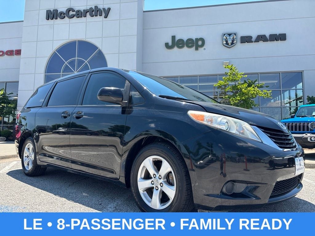 2017 Toyota Sienna LE 8 Passenger