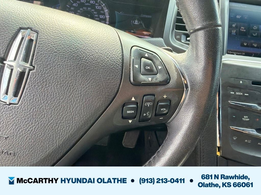 2015 Lincoln MKS Base