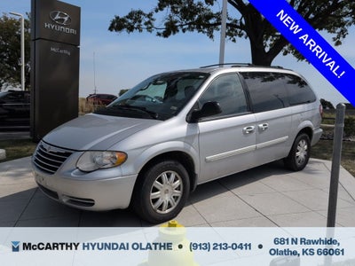 2006 Chrysler Town & Country Touring
