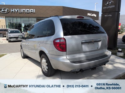 2006 Chrysler Town & Country Touring
