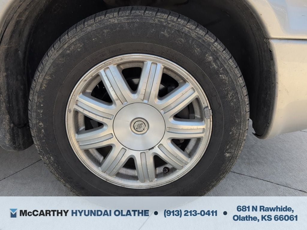 2006 Chrysler Town & Country Touring