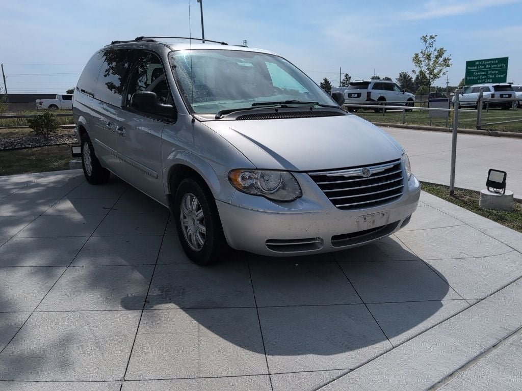 2006 Chrysler Town & Country Touring