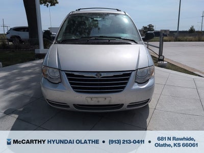 2006 Chrysler Town & Country Touring