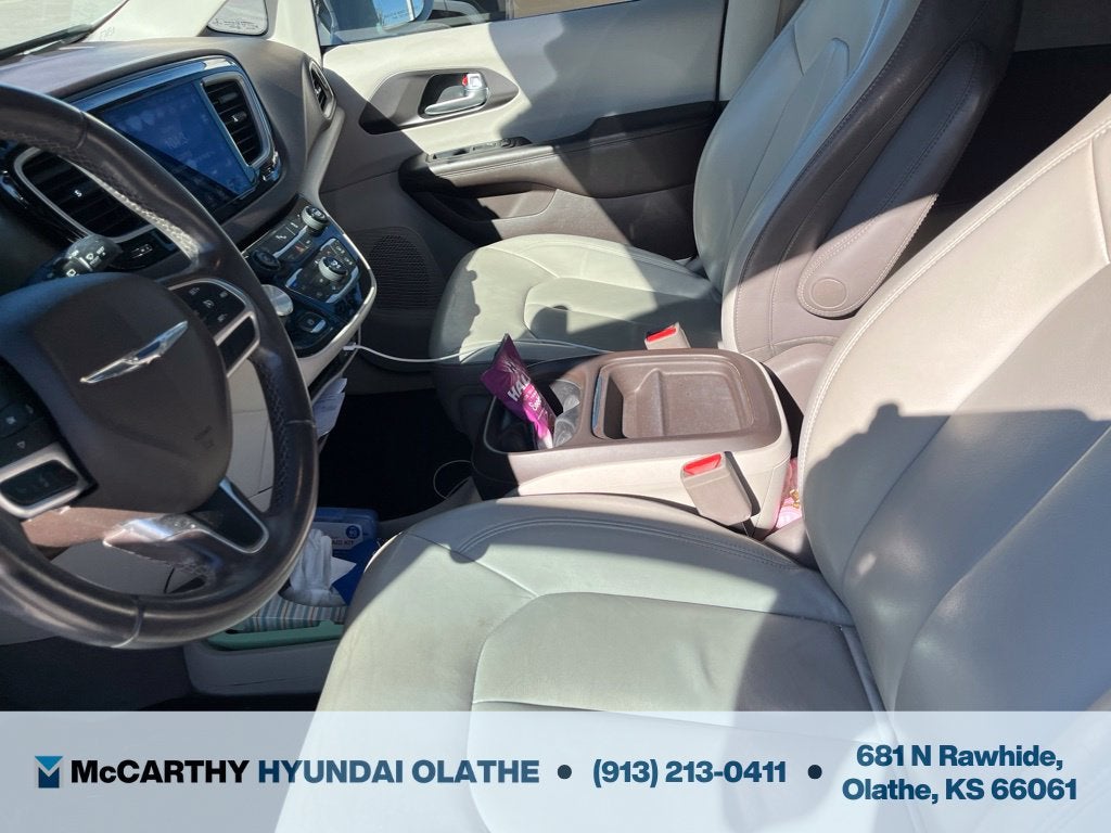 2017 Chrysler Pacifica Touring L
