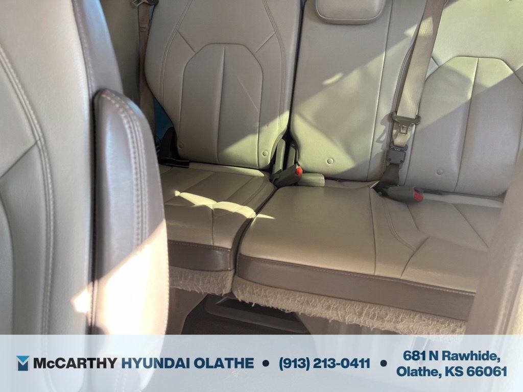 2017 Chrysler Pacifica Touring L