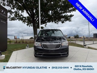 2016 Chrysler Town &amp; Country Limited