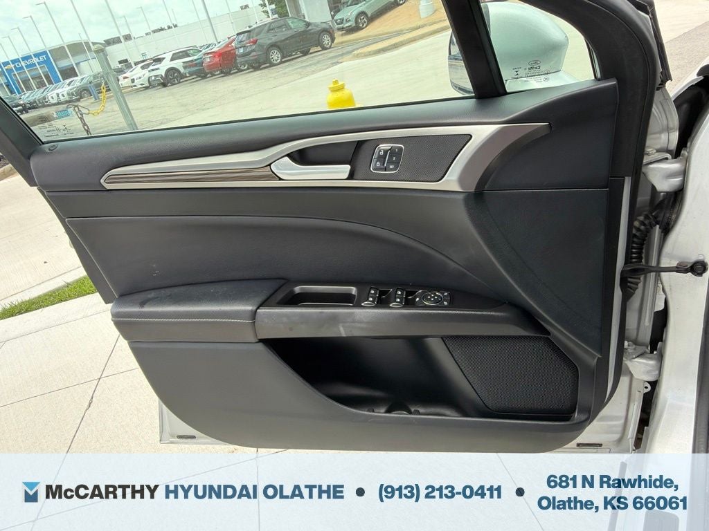 2017 Ford Fusion SE