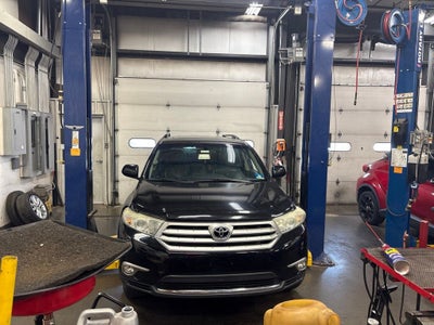 2012 Toyota Highlander SE