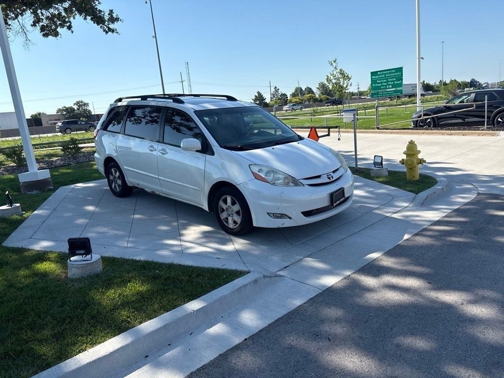 2009 Toyota Sienna XLE