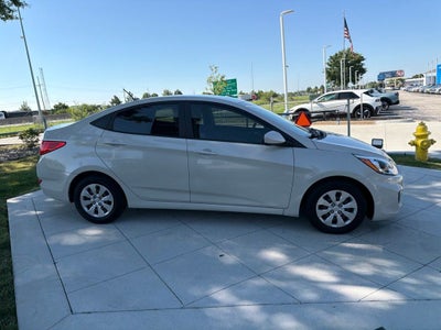 2017 Hyundai Accent SE