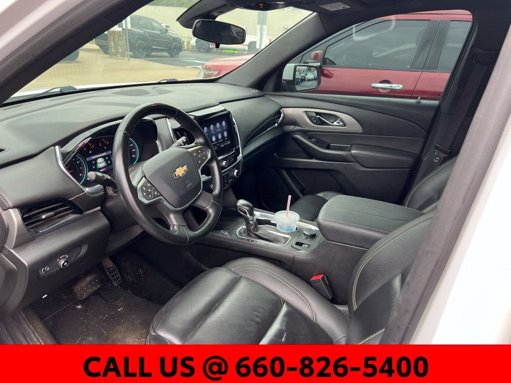 2023 Chevrolet Traverse LT Leather