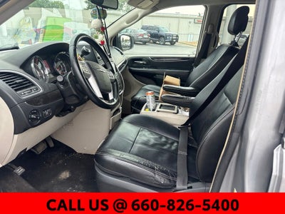 2015 Chrysler Town & Country Touring