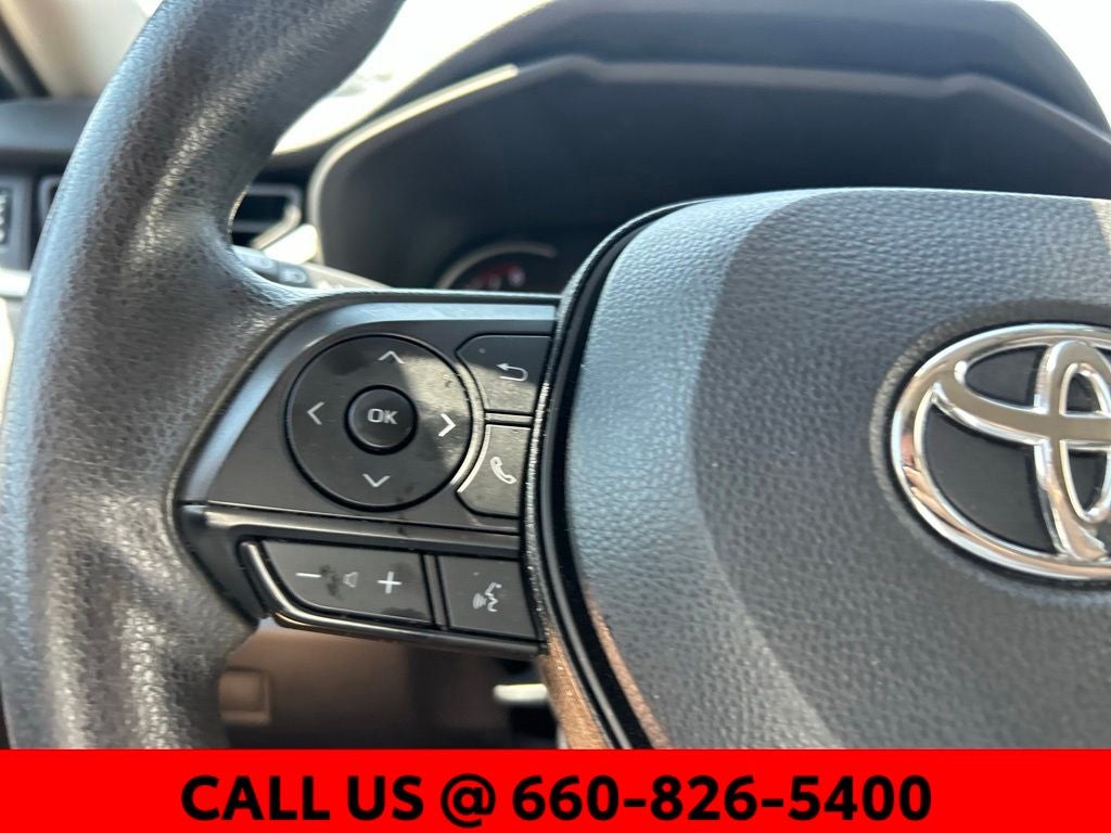 2025 Toyota RAV4 LE