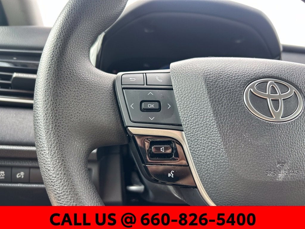 2025 Toyota Camry LE