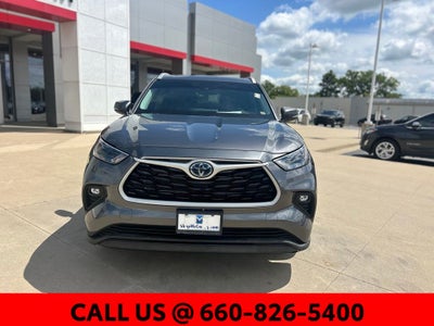 2022 Toyota Highlander Hybrid XLE