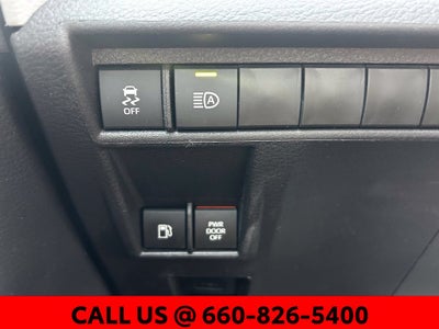 2025 Toyota Sienna XLE 8 Passenger