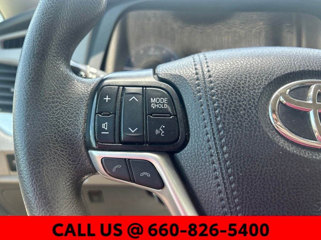 2020 Toyota Sienna LE 7 Passenger