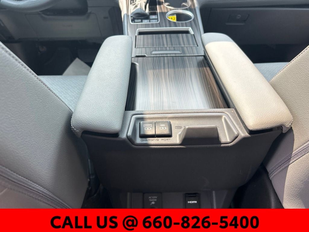 2024 Toyota Sienna Limited 7 Passenger