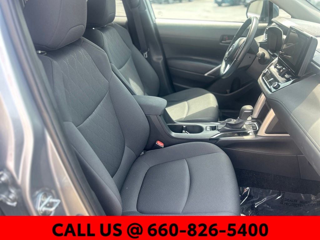 2025 Toyota Corolla Cross LE
