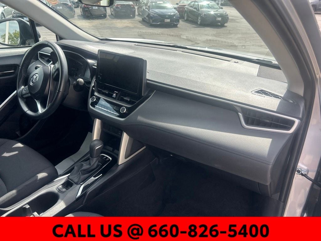 2025 Toyota Corolla Cross LE