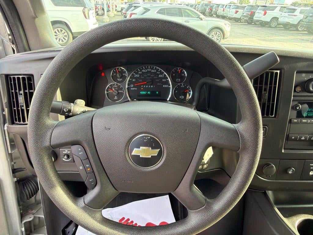 2025 Chevrolet Express Passenger LT