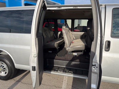 2025 Chevrolet Express Passenger LT