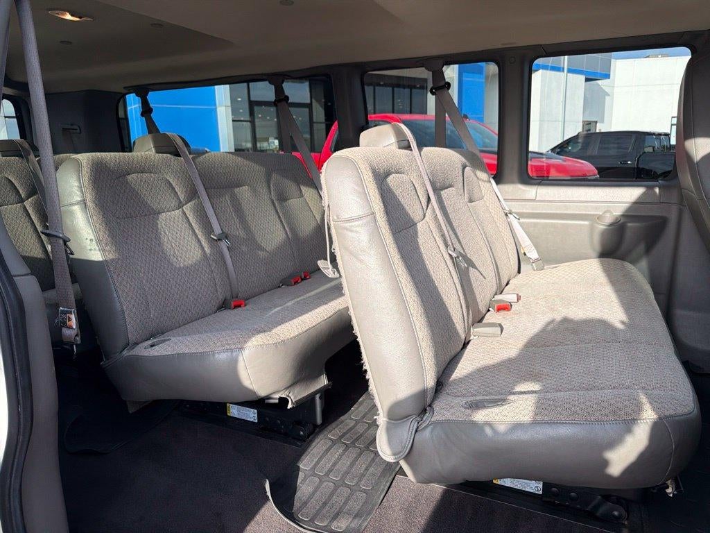 2025 Chevrolet Express Passenger LT