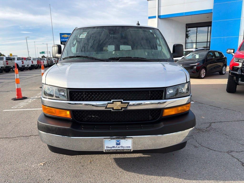 2025 Chevrolet Express Passenger LT