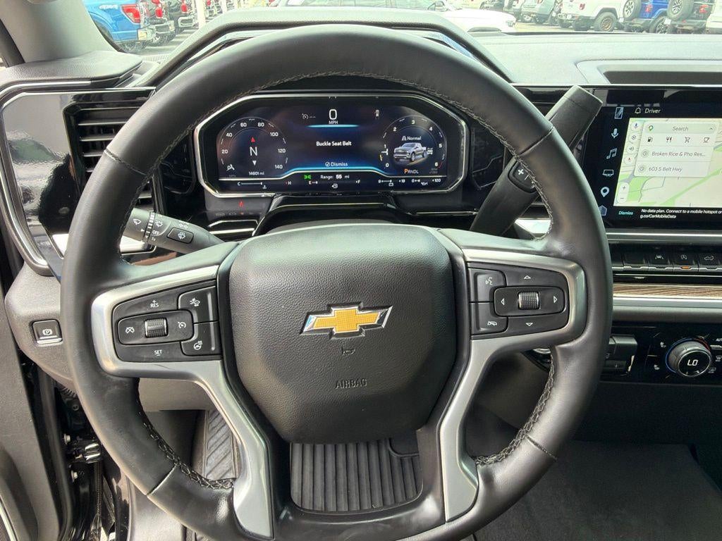 2025 Chevrolet Silverado 1500 LT