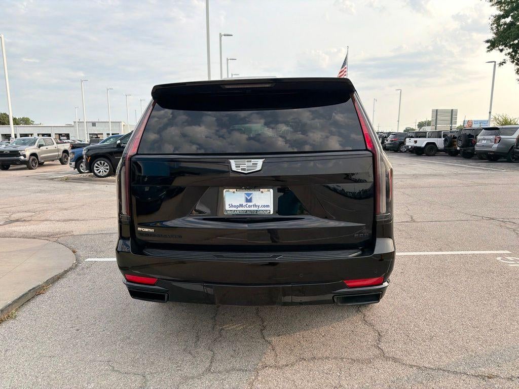 2022 Cadillac Escalade Sport