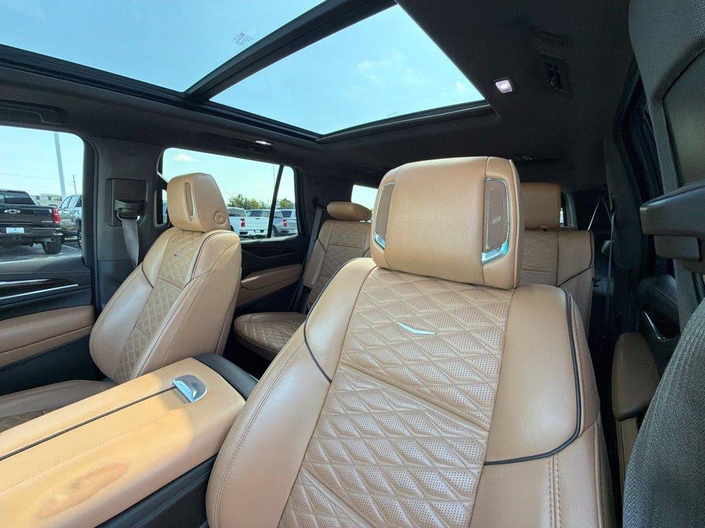 2022 Cadillac Escalade Sport